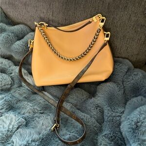 Multipass Style in the color “Arizona”